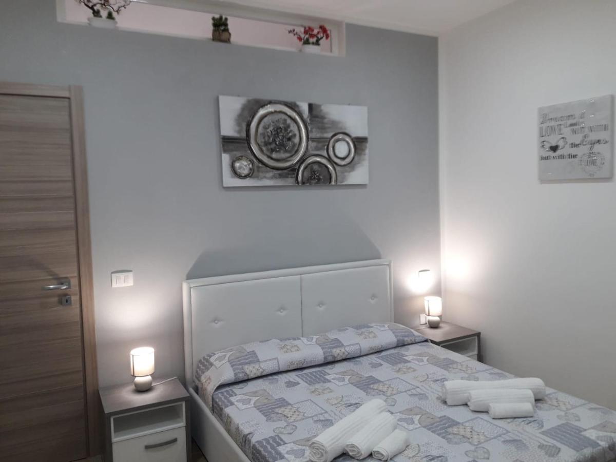 Ferienwohnung La Piazzetta Della Patrona Syrakus Exterior foto